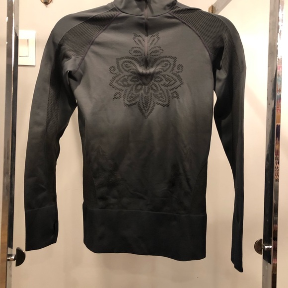 Athlete Size Small ombré 1/4 zipper up - Picture 3 of 6